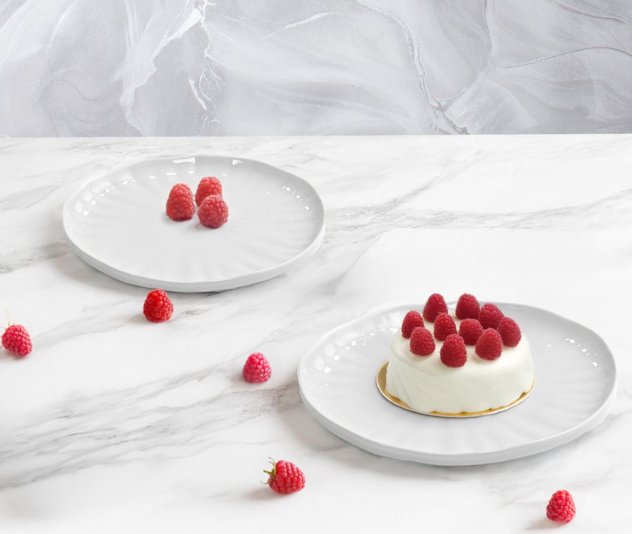 Set of dessert plates LOTUS (white, 6 pcs)