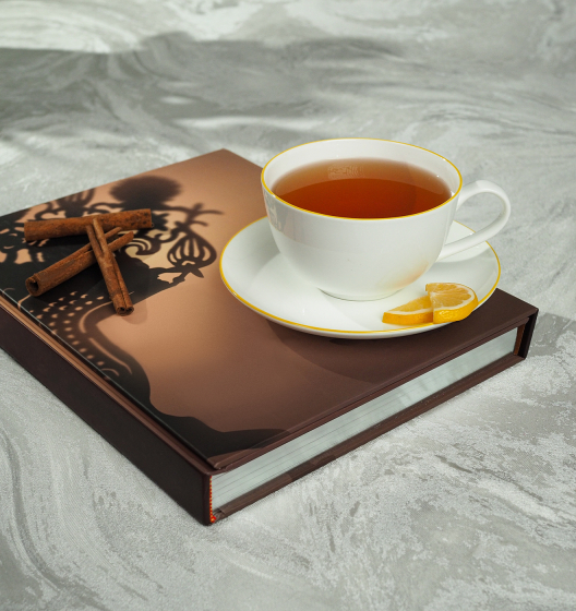 SYMBOL Tea Pair (yellow edging)