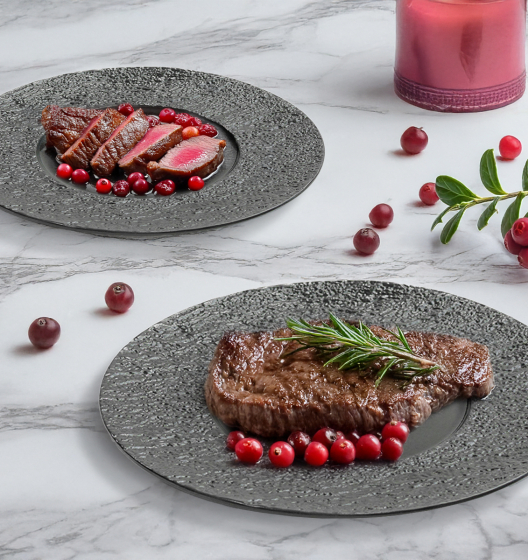 Set of LAVA dinner plates (black, 2 pcs)