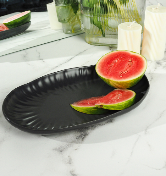 Serving dish LOTUS (black)