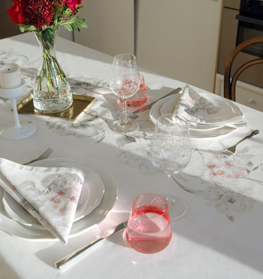  Lolita Tablecloth