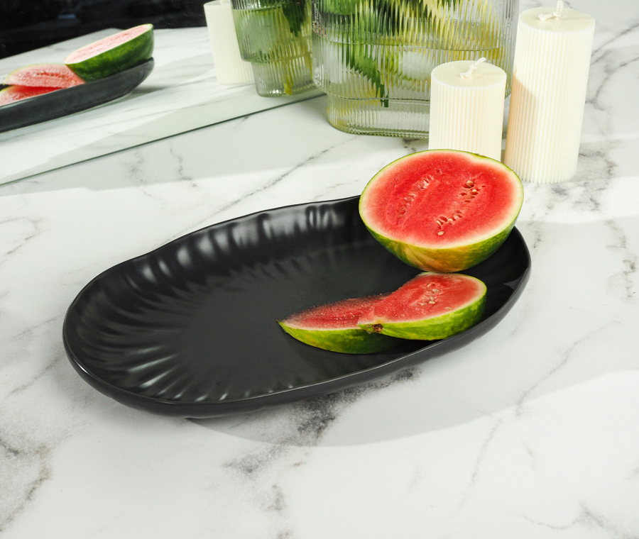 Serving dish LOTUS (black)