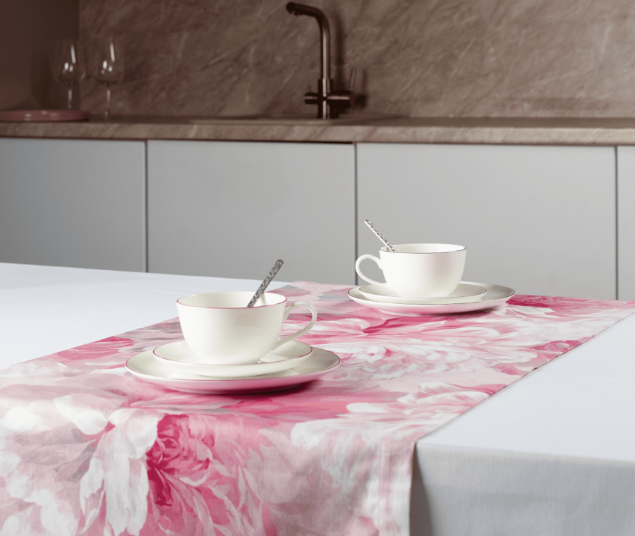 Kamilla table track Kamilla table track